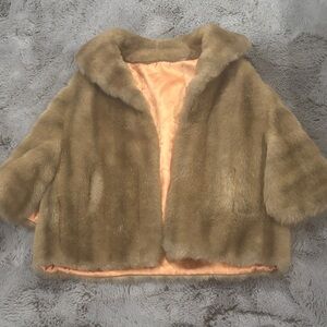 Luxurious Faux Fur Coat in Tan